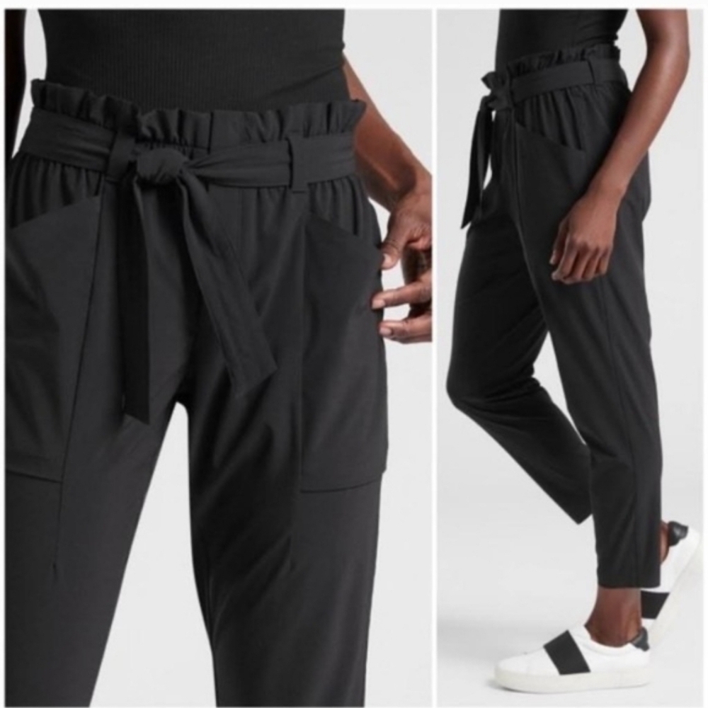 Athleta Skyline Pant Black Paper Bag Waist Pants Size 8P